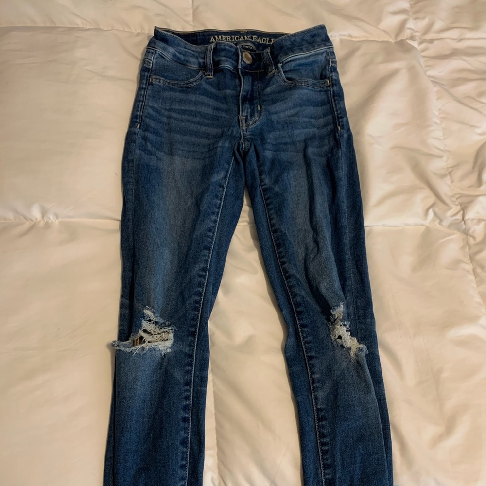 Ripped skinny jeans